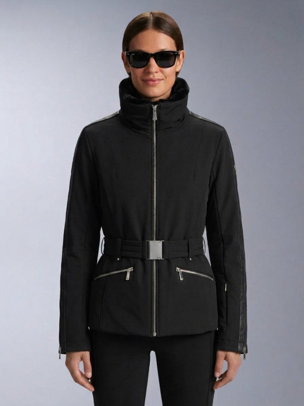 Descente Ion Bodies Women’s Black Belted Ski Jacket – Size 14 US